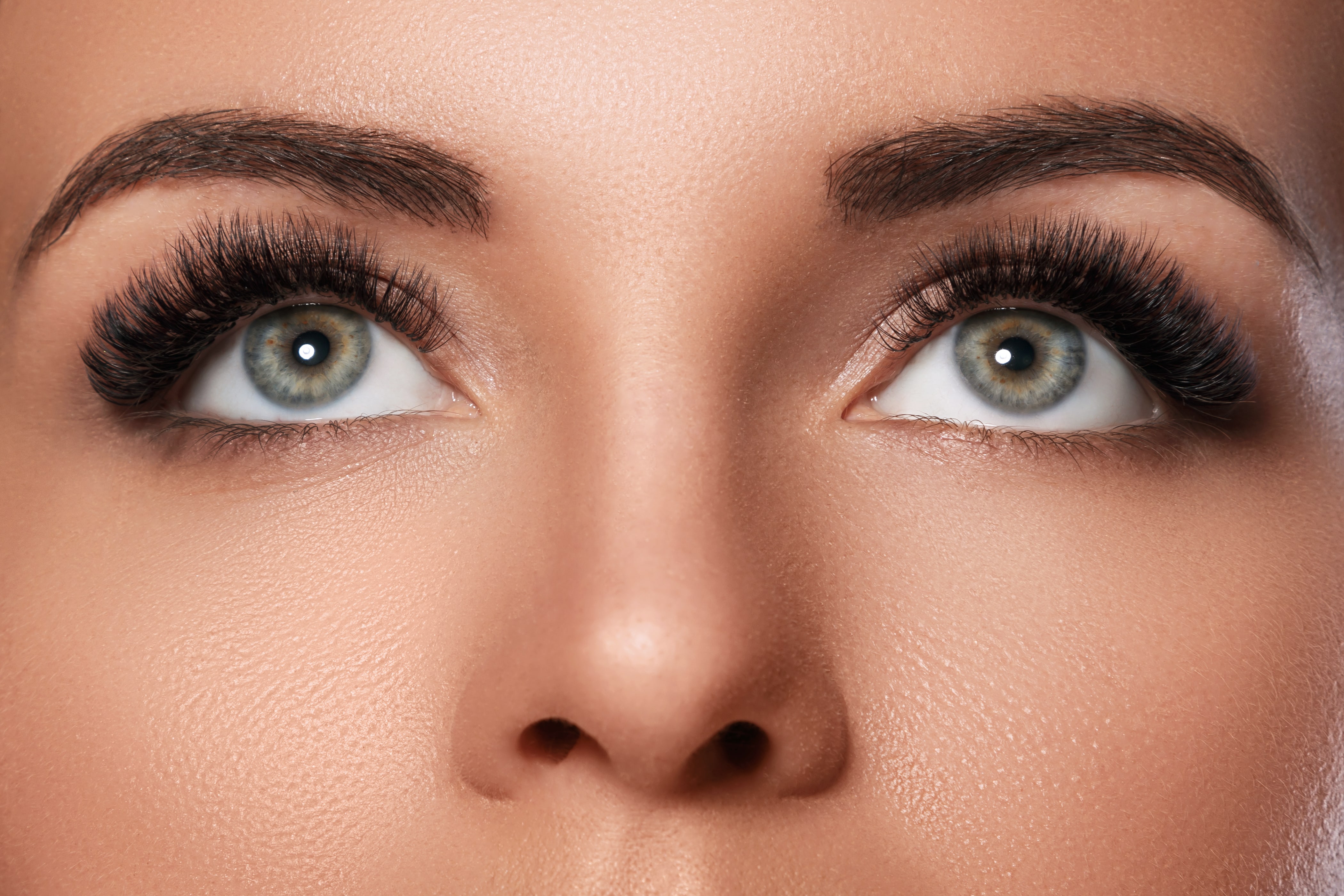 What points to consider within a Lash Instructor?