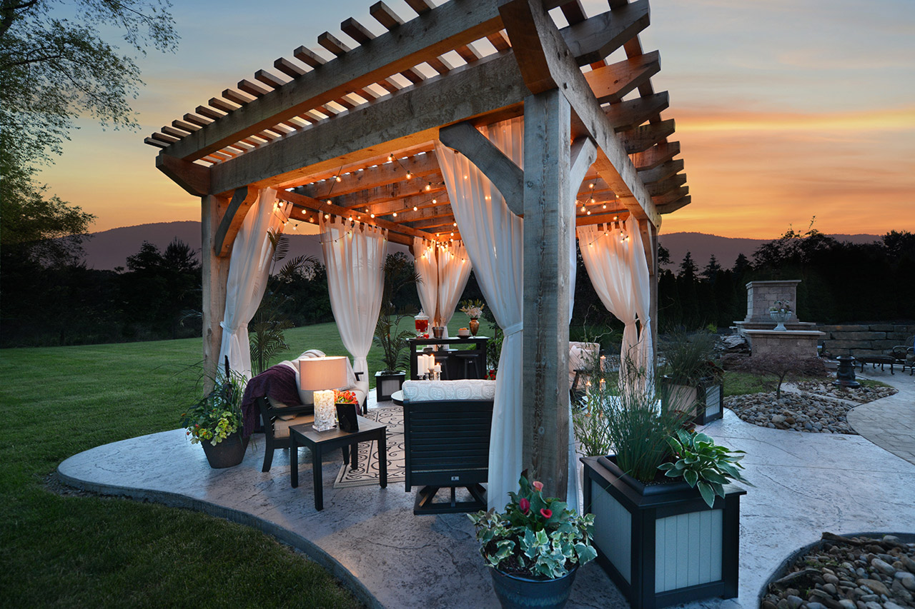 What Are The Best Pergola Designs You Can Implement in Your Backyard?