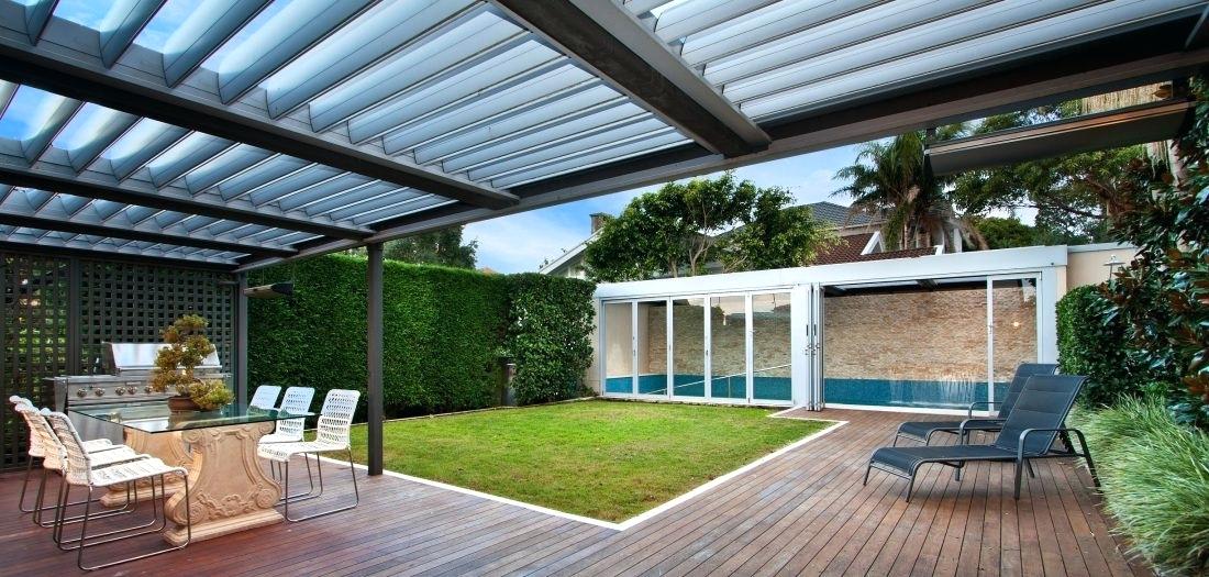 What Is The Best Wood For An Outdoor Pergolas & Decking Style?