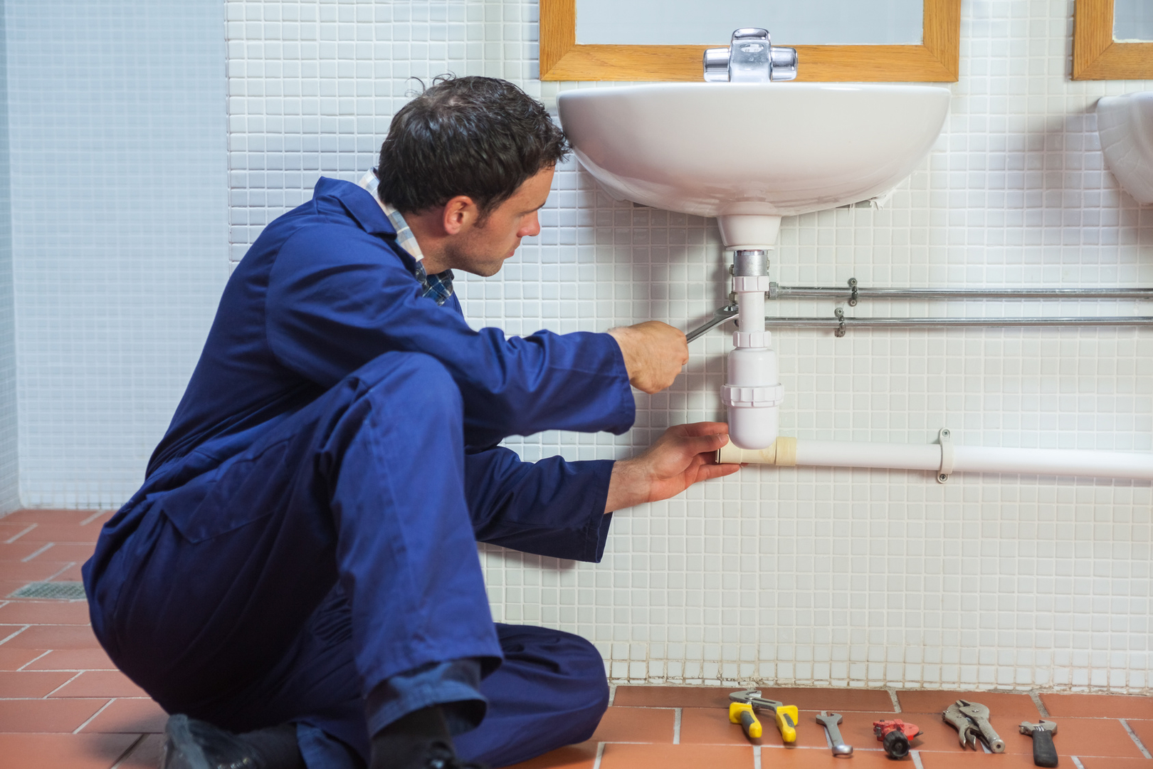 Learn About the Drain Relining Tools That Used by Professional Plumber