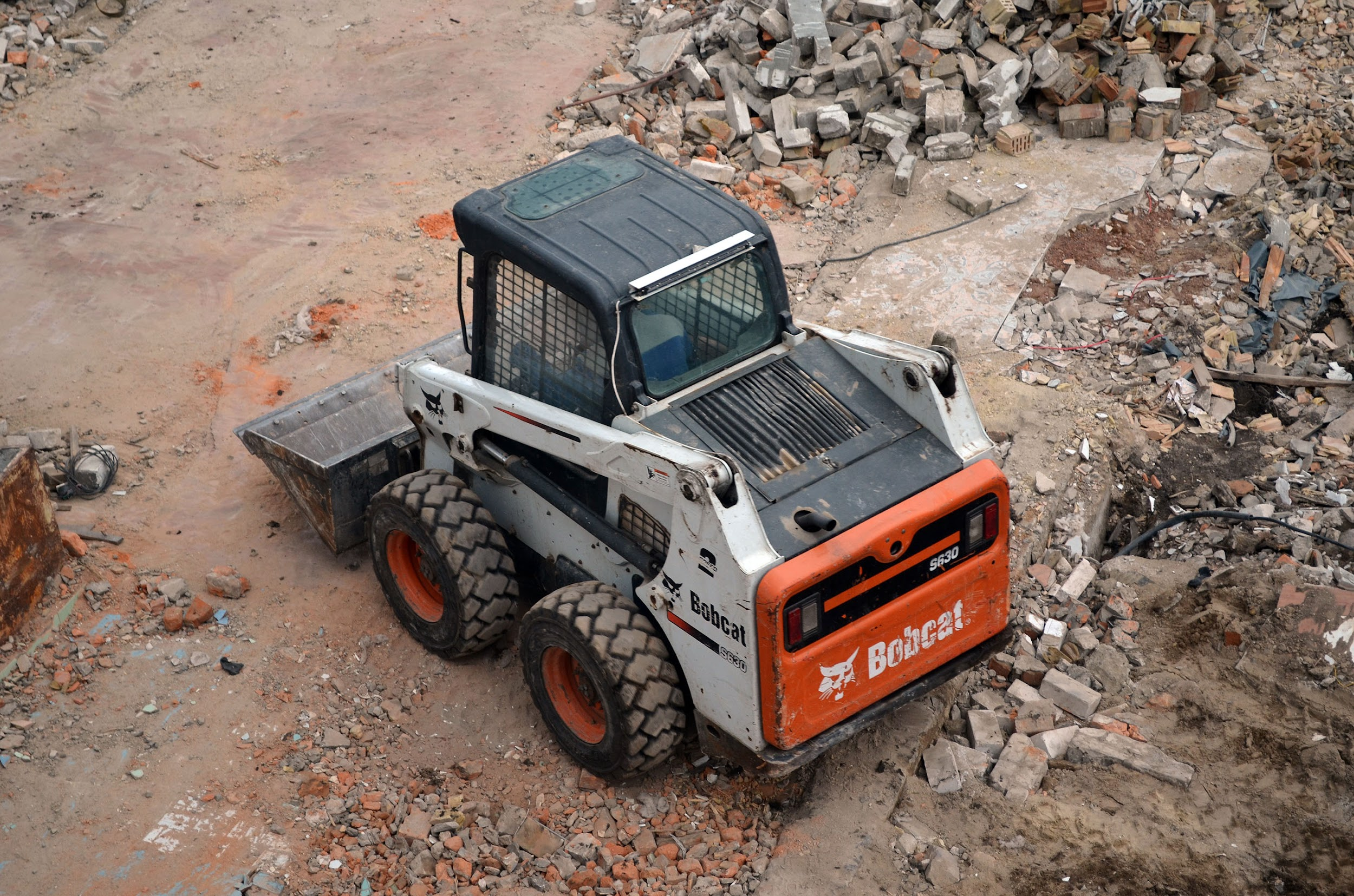 How To Take The Maximum Of The Bobcat Hire Service?